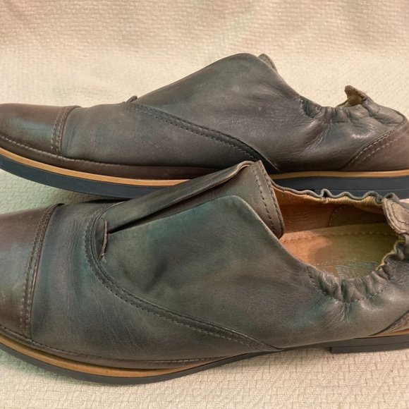 PIKOLINOS Gray Leather Flats - Picture 5 of 15